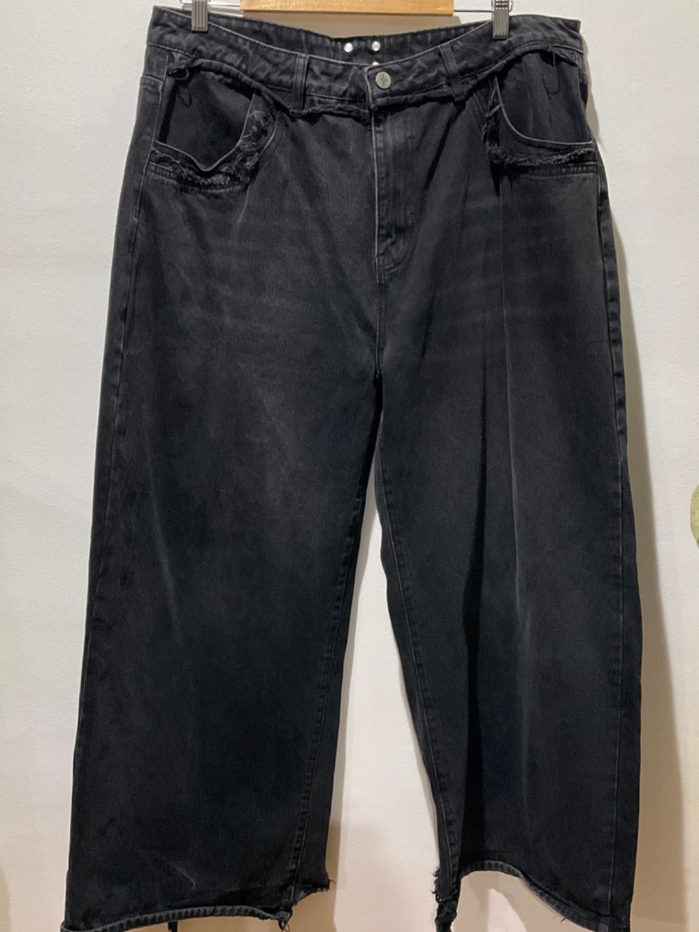 Men’s Divine Void Archangel Black Baggy Jeans, Sz 38